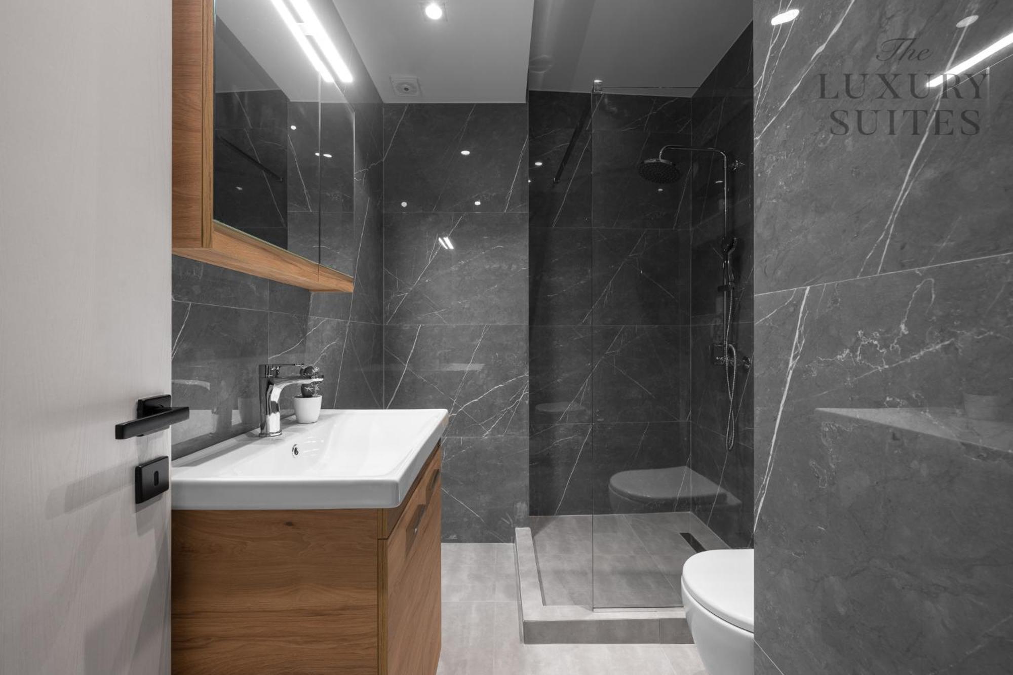 Bonsai Apartments, The Luxury Suites Thessaloniki Buitenkant foto